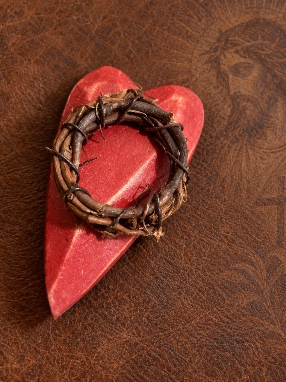 Jesus Christ Crown Of Thorns Love Heart Vintage Handmade Lapel Pin Brooch Badge